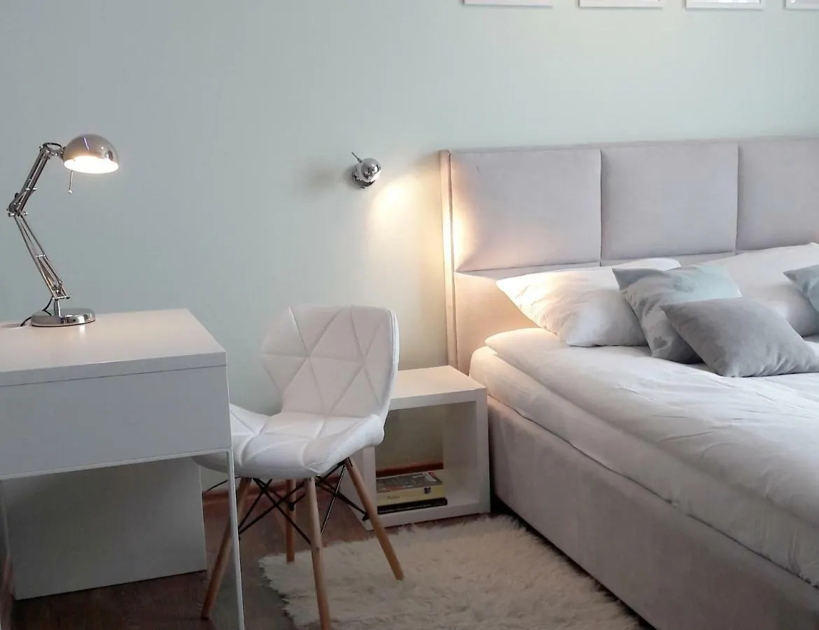 Mint And Berry Wilanow Apartment Warsaw